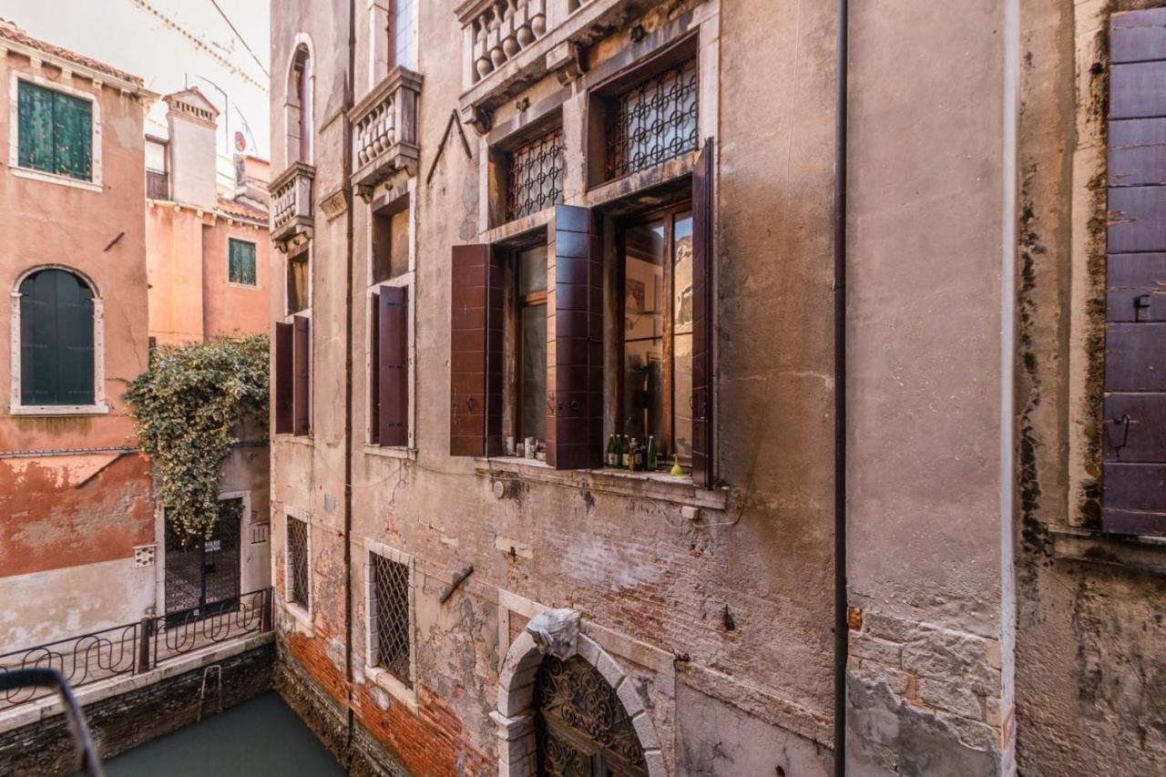 Fenice Backstage Over Canal Venise Extérieur photo
