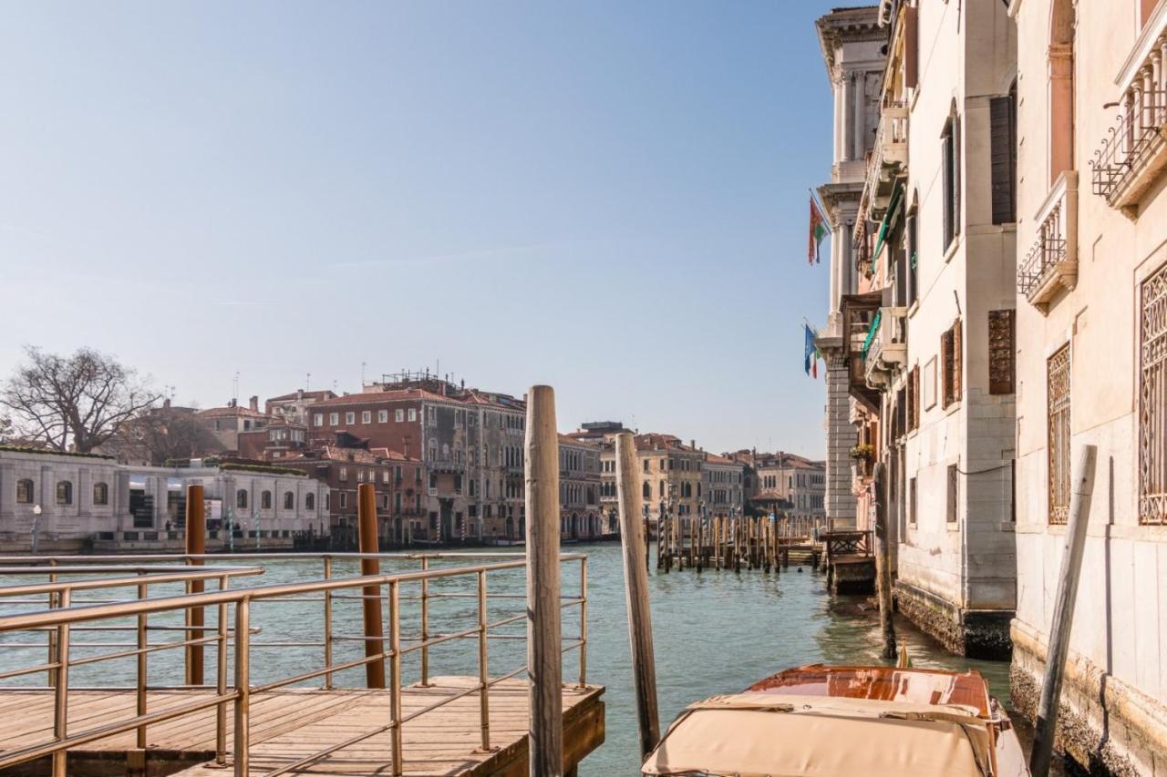 Fenice Backstage Over Canal Venise Extérieur photo